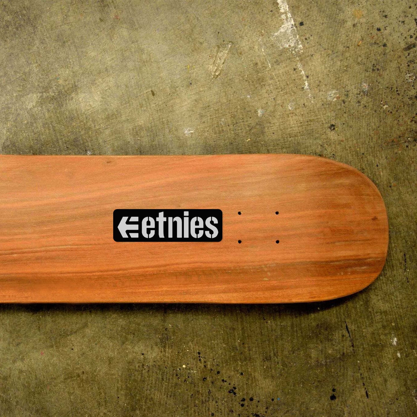 Etnies Skateboard Logo Vinyl Decal Sticker – Waterproof & UV Resistant